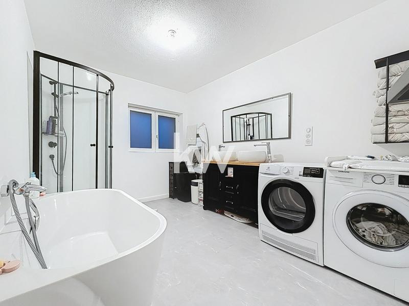 Appartement - 95 m² - 4 pièces