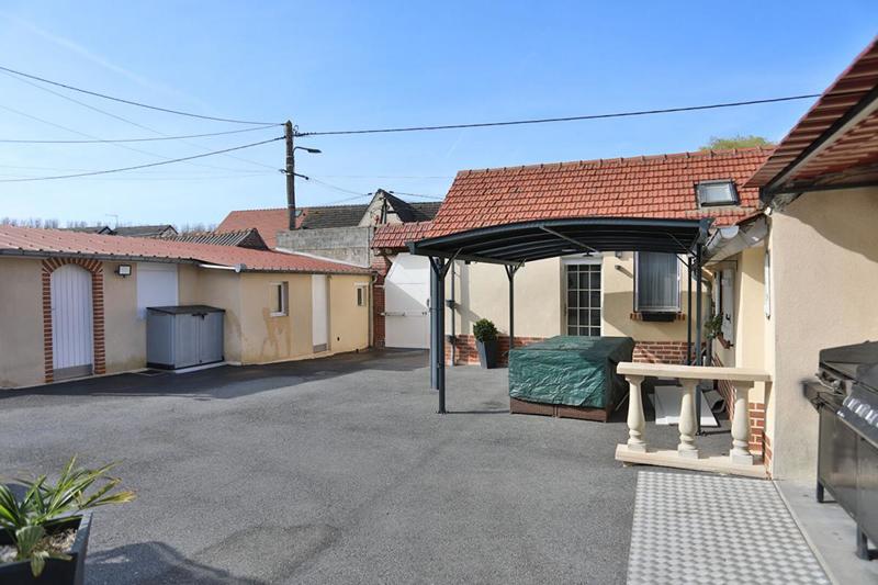 Maison - 110 m² - 5 pièces