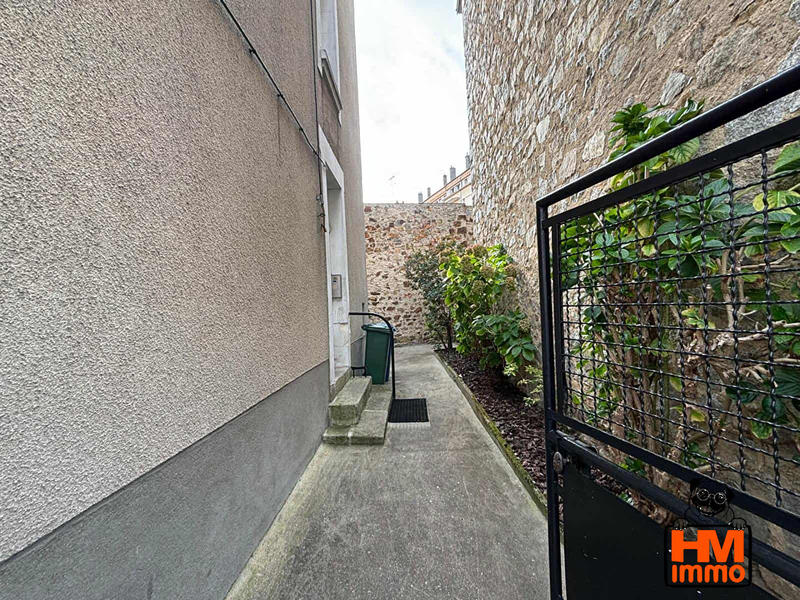 Immeuble - 140 m² - 6 pièces