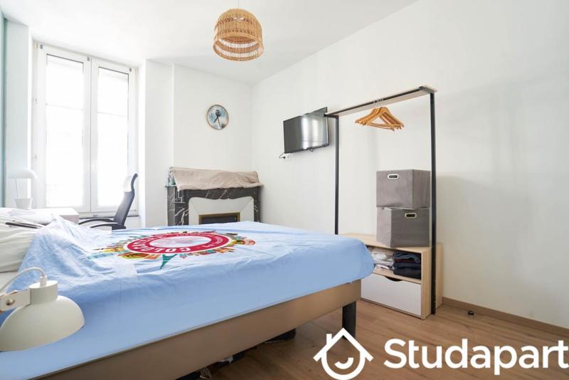 Chambre - 9 m² - 1 pièce