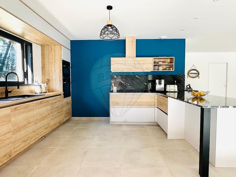 Maison - 178 m² - 5 pièces