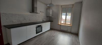 Appartement - 90 m² - 2 pièces