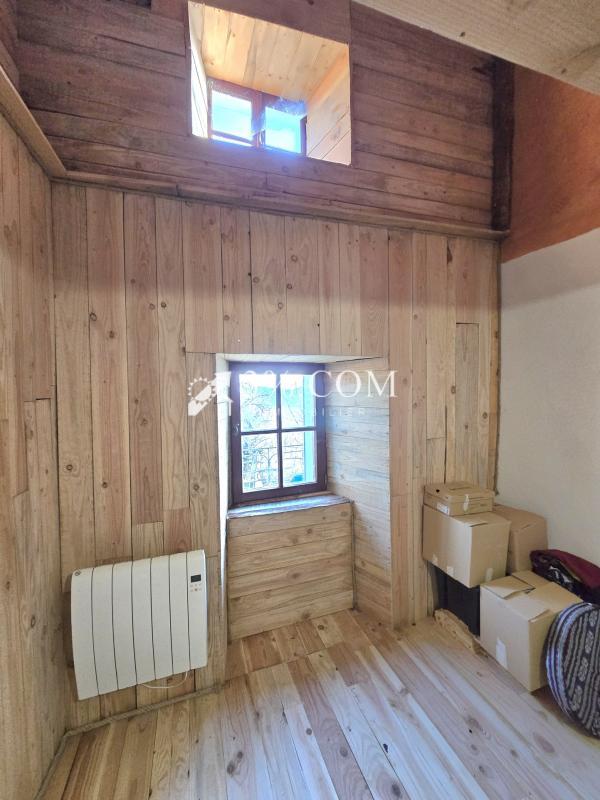 Maison de village - 95 m² - 5 pièces