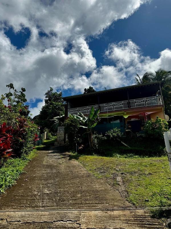 Maison - 180 m² - 6 pièces