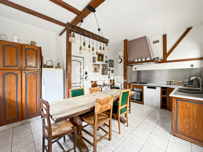 Maison - 194 m² - 7 pièces