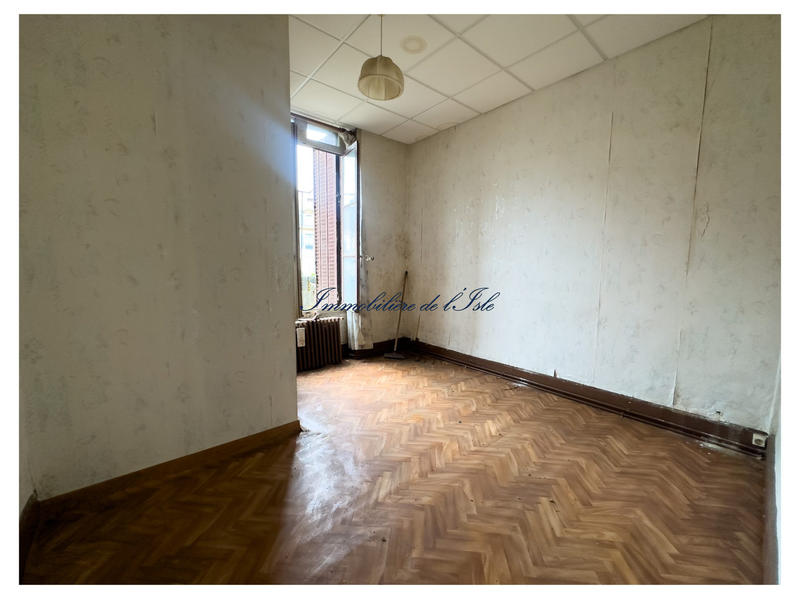 Maison - 101 m² - 6 pièces