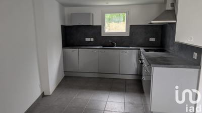 Maison - 93 m² - 4 pièces