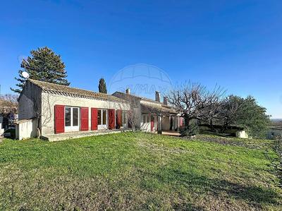 Maison - 176 m² - 7 pièces