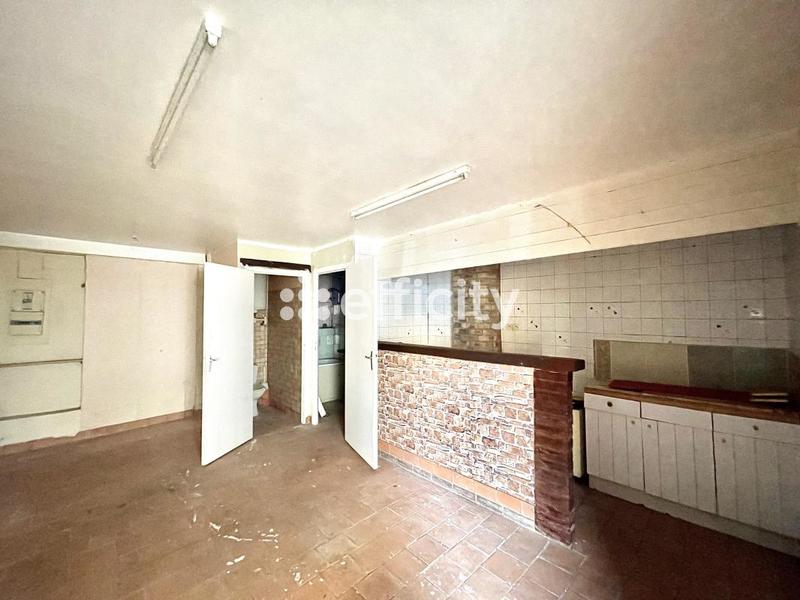 Immeuble - 250 m² - 8 pièces