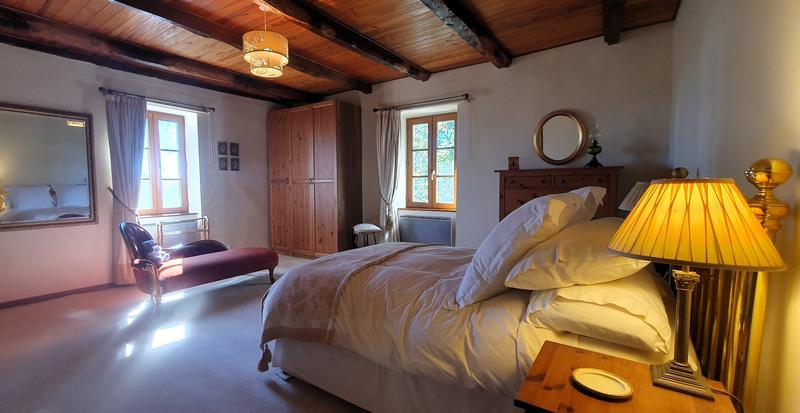 Corps de ferme - 184 m² - 6 pièces