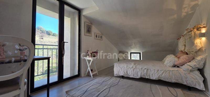 Maison de village - 180 m² - 6 pièces