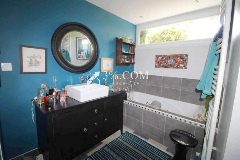 Maison - 290 m² - 9 pièces