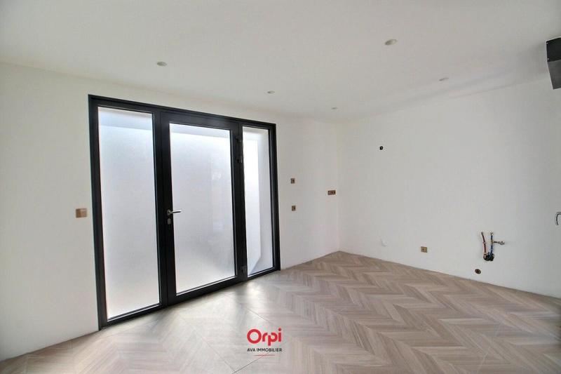 Maison - 104 m² - 3 pièces