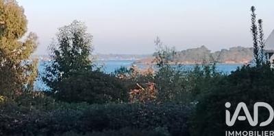 Maison - 220 m² - 9 pièces