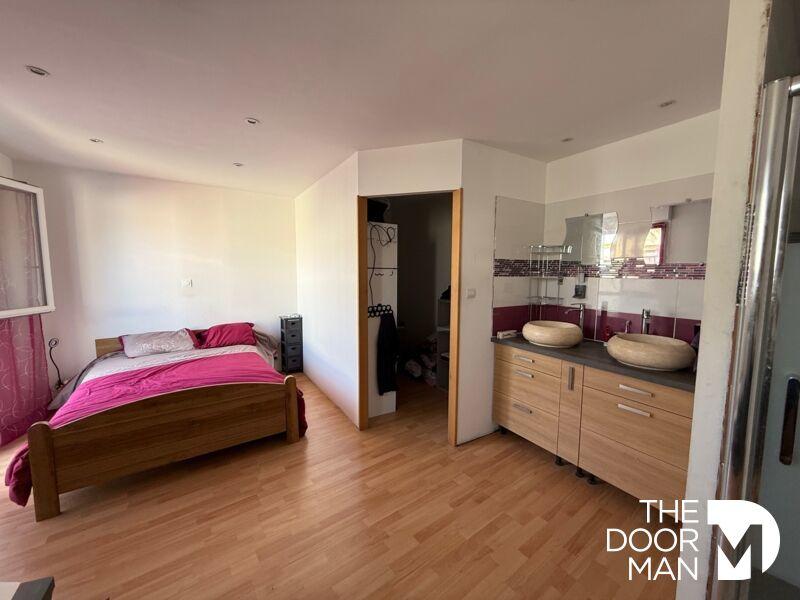 Maison - 160 m² - 5 pièces