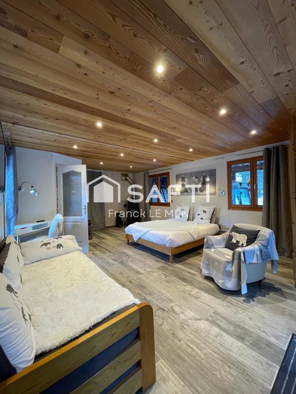 Châlet - 1 020 m² - 17 pièces