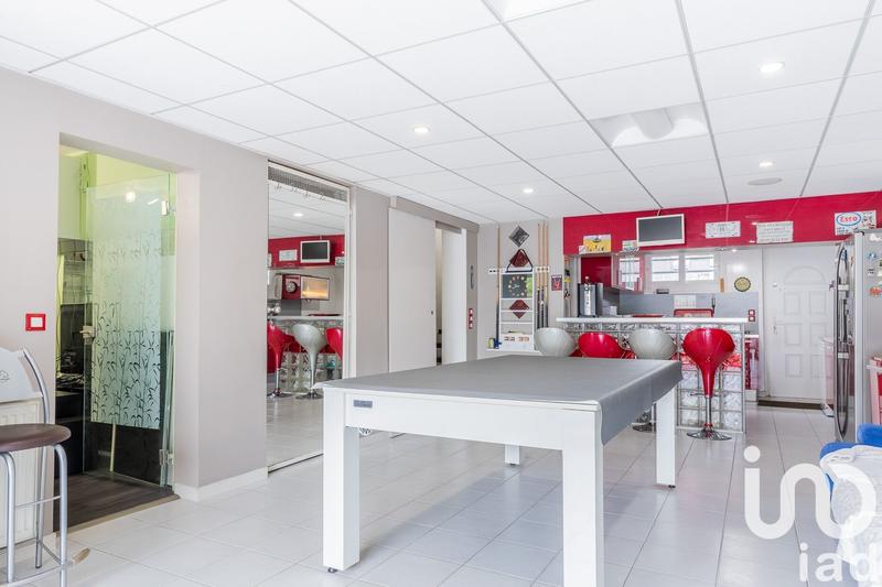 Maison - 162 m² - 10 pièces