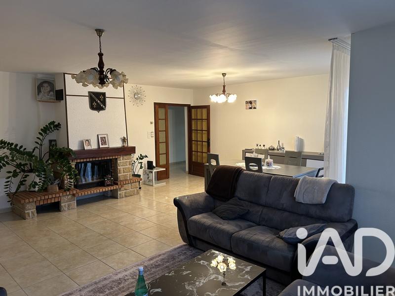 Maison - 243 m² - 7 pièces