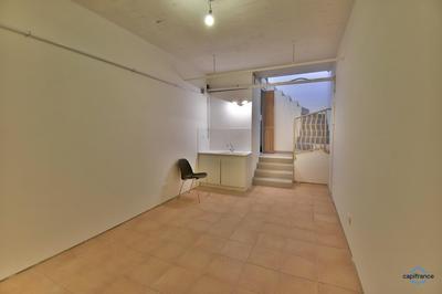 Local commercial - 46 m² - 2 pièces