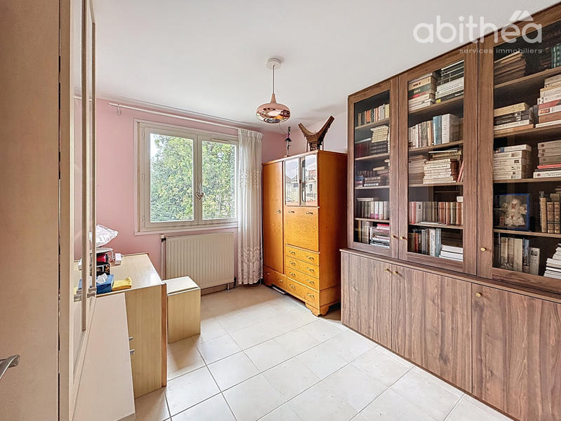 Maison - 83 m² - 5 pièces