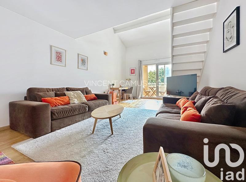 Appartement - 98 m² - 4 pièces