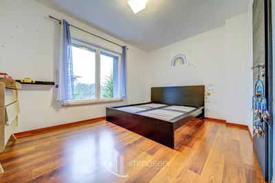 Maison - 240 m² - 7 pièces