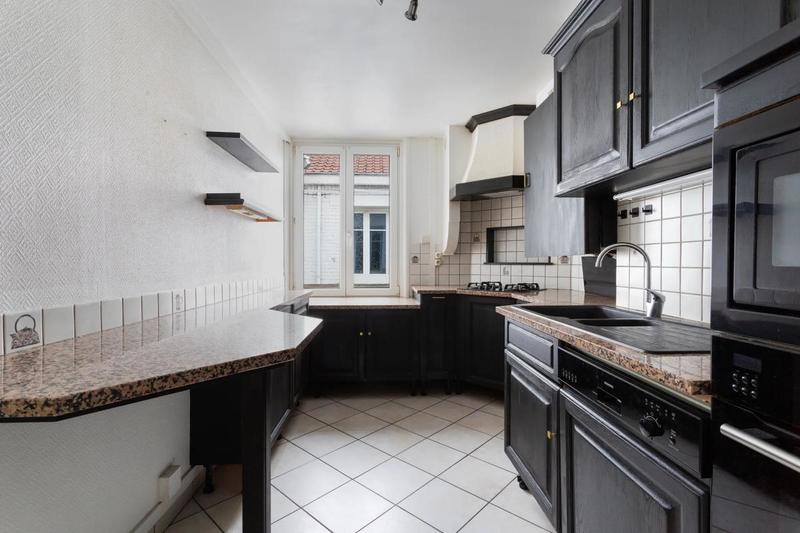 Appartement - 159 m² - 6 pièces