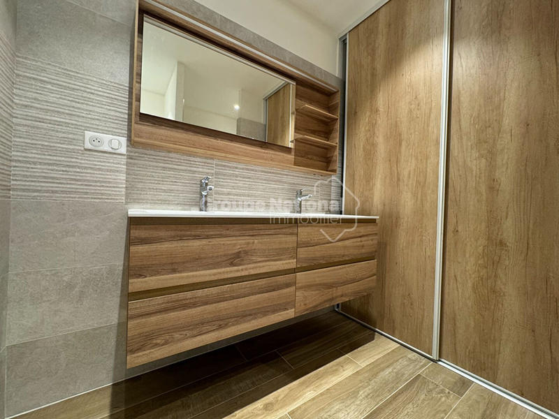 Appartement - 94 m² - 4 pièces