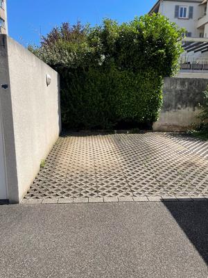 Parking / Garage - 10 m²