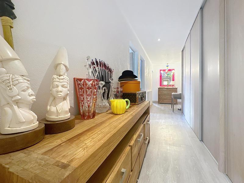 Appartement - 100 m² - 4 pièces