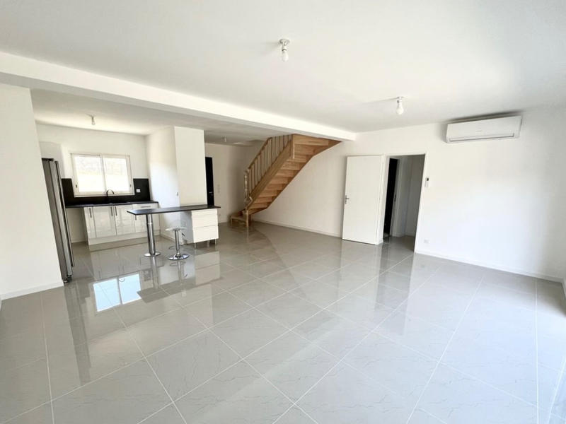 Maison - 110 m² - 4 pièces