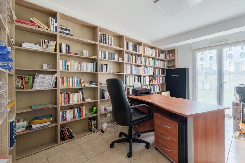 Maison - 238 m² - 8 pièces