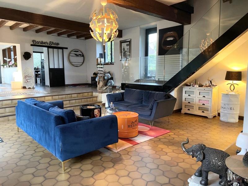 Maison ancienne - 340 m² - 12 pièces