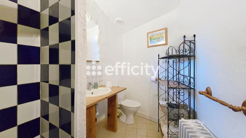 Mas - 300 m² - 11 pièces