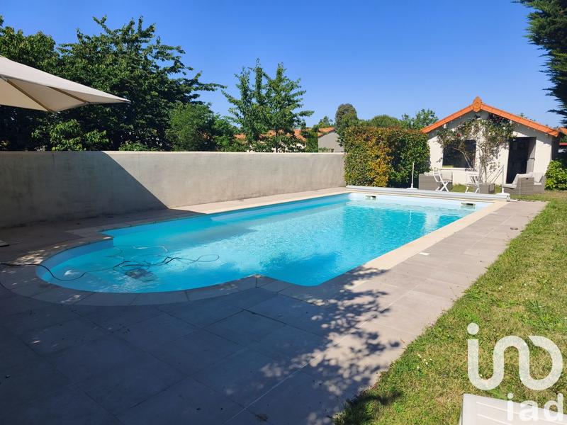 Maison de maîtres - 180 m² - 6 pièces