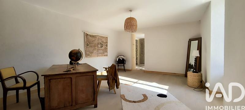 Maison - 1 022 m² - 15 pièces