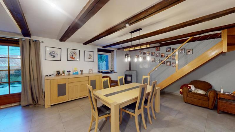 Maison - 254 m² - 7 pièces