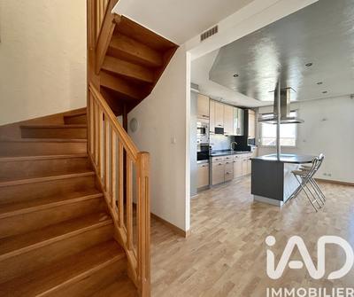 Duplex - 83 m² - 4 pièces