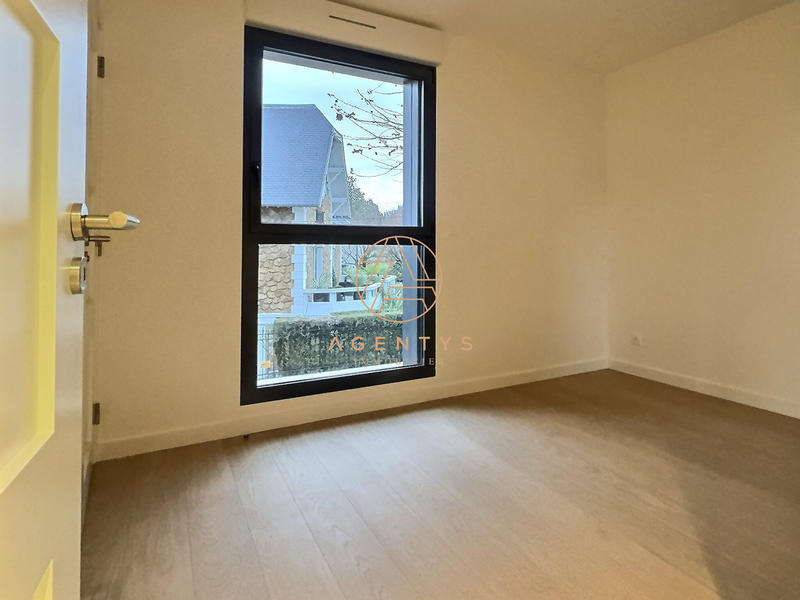 Appartement - 81 m² - 3 pièces
