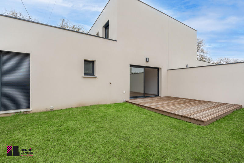 Maison - 94 m² - 5 pièces