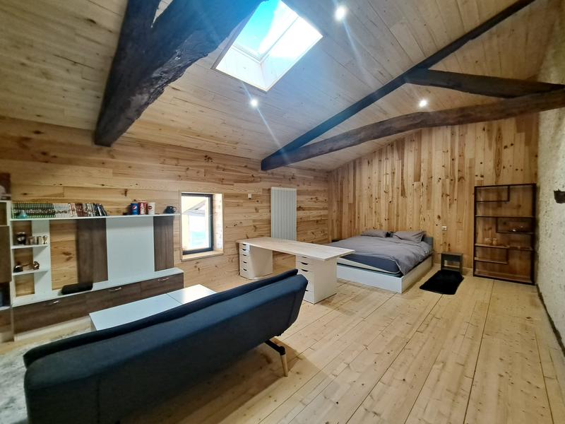 Maison - 429 m² - 11 pièces