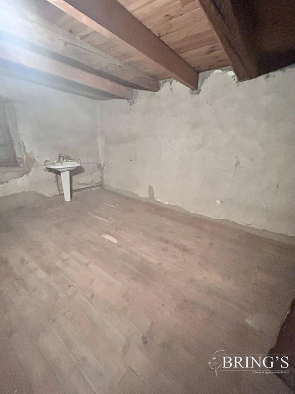 Maison - 141 m² - 6 pièces