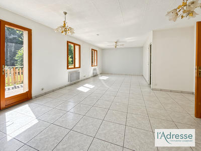 Maison - 142 m² - 7 pièces