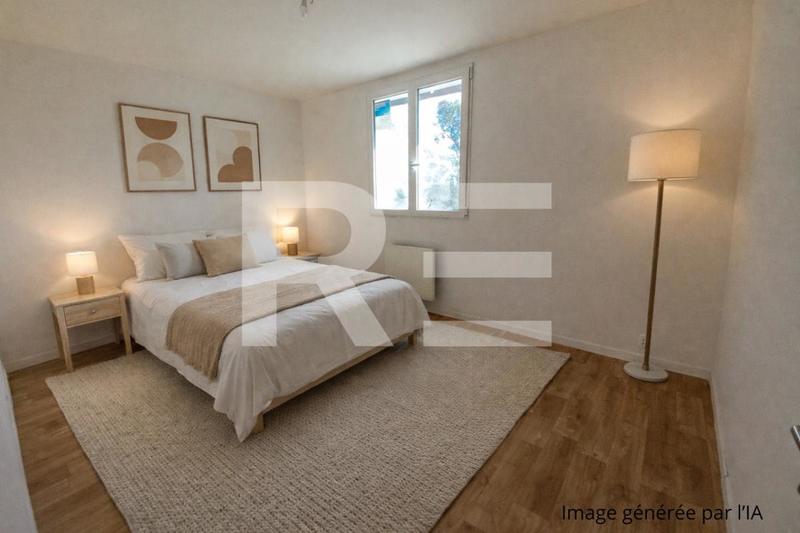 Maison - 90 m² - 5 pièces
