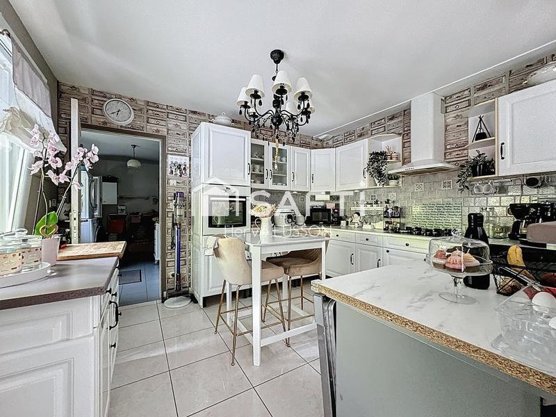 Maison - 194 m² - 7 pièces