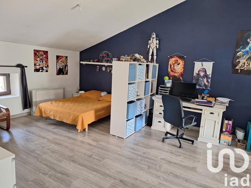 Maison - 210 m² - 8 pièces