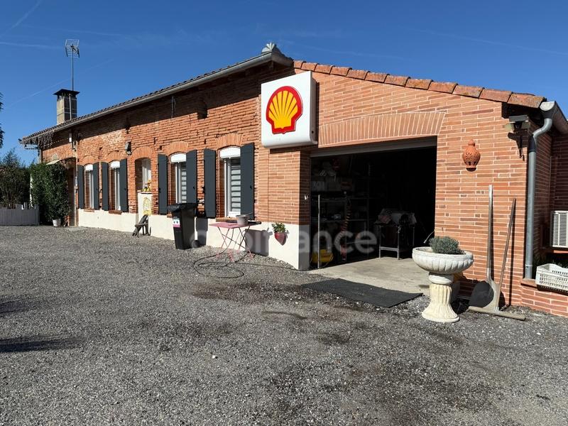 Corps de ferme - 240 m² - 8 pièces