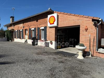 Corps de ferme - 240 m² - 8 pièces