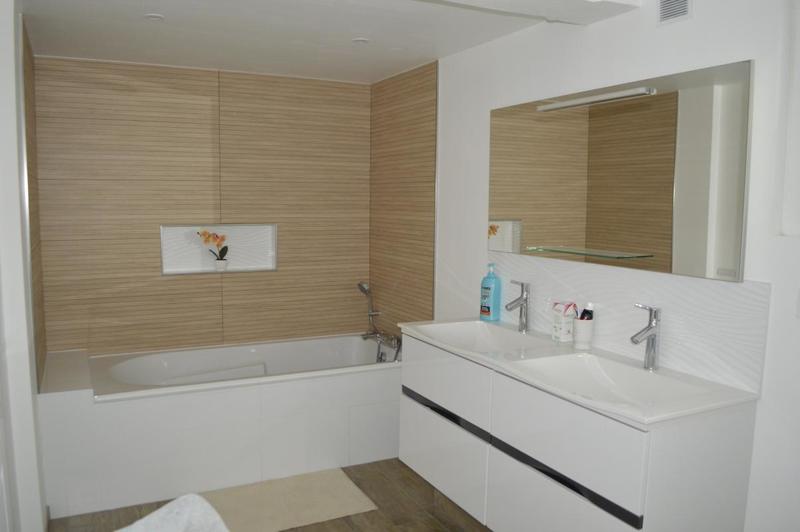 Maison - 190 m² - 8 pièces