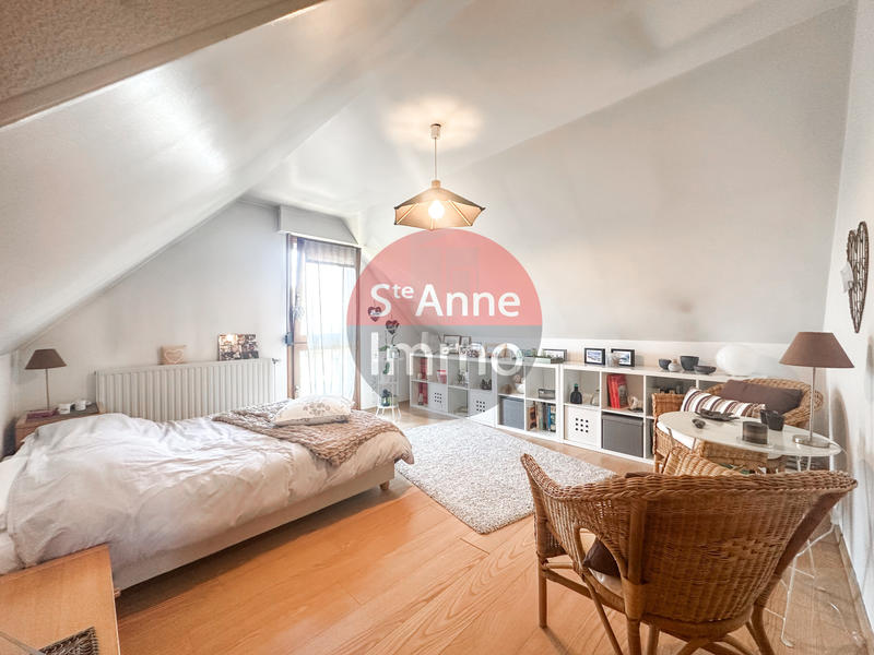 Maison - 195 m² - 11 pièces